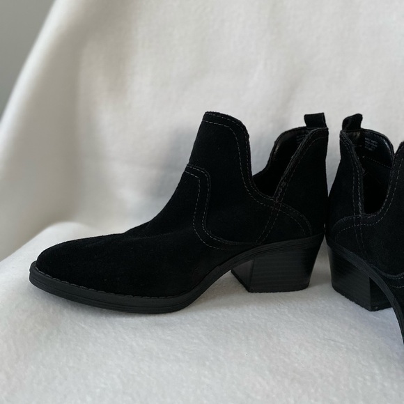 Sonoma Good for Life Size 6M Black Suede Bootie - Picture 3 of 16